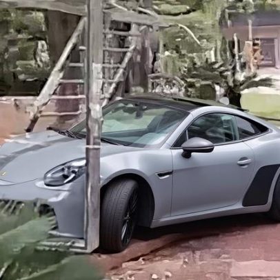Motorista de Porsche bate em equipamentos de ginástica na Vila Olímpia, SP