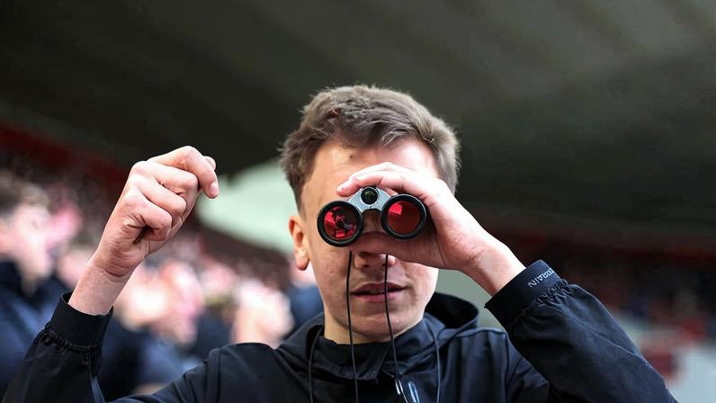 O estádio St. Mary, do Southampton, onde o time avançou à decisão do acesso à Premier League; foi, contudo, punido e impedido de jogar