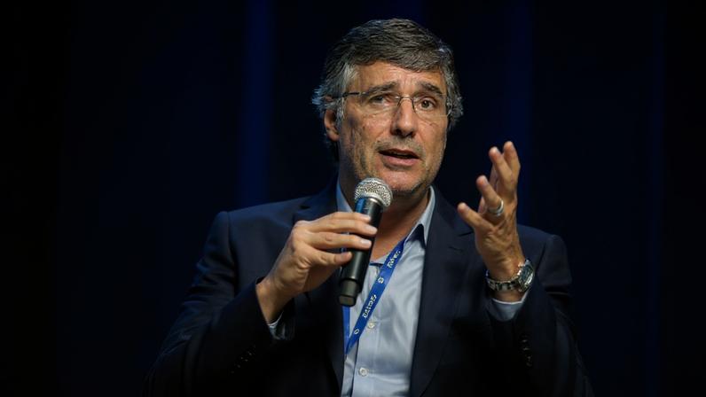 Dono do BTG aponta risco de milícias com 20% do mercado de combustível informal