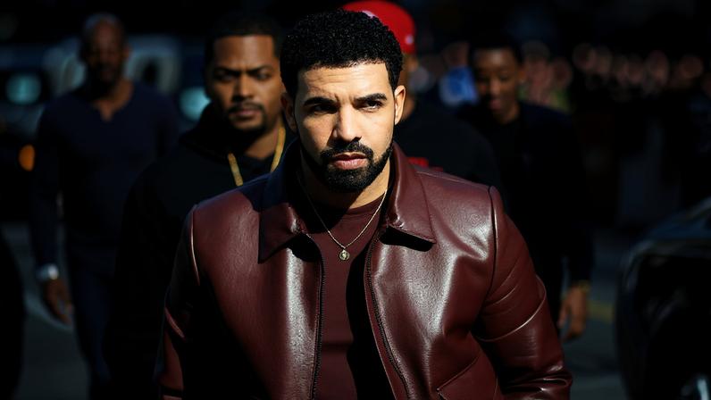 O rapper Drake, que conquistou recorde na parada Billboard 200