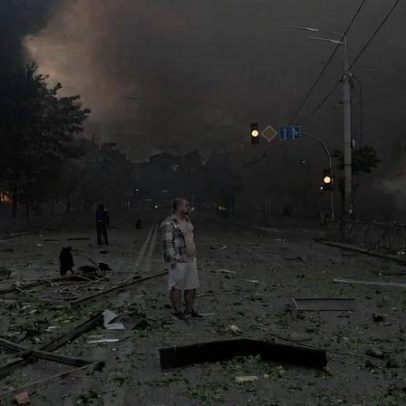 Rússia anuncia ataque inédito e orienta estrangeiros a deixar Kiev
