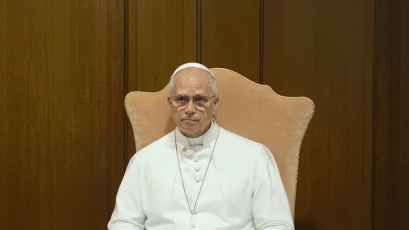 O papa Leão 14 durante apresentação de sua primeira encíclica, no Vaticano, nesta segunda-feira (25)