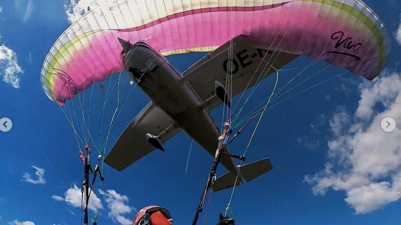 Parapentista austríaca perde paraquedas em colisão com avião