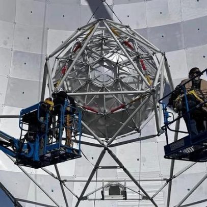 Explorando o cosmos com uma extensa rede de antenas