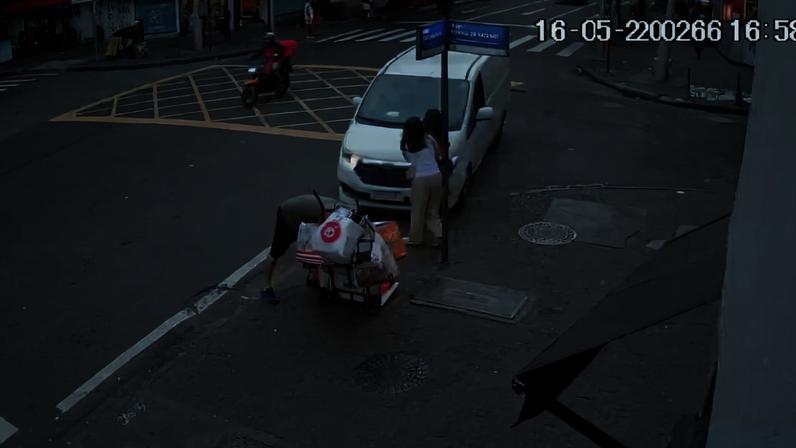 Imagem de câmera de segurança mostra o atropelamento que matou Mariana Tanaka Abdul Hak, 20, em Ipanema, na zona sul do Rio