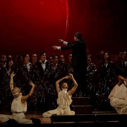 Ópera Intolleranza 1960 aborda barbárie no Theatro Municipal