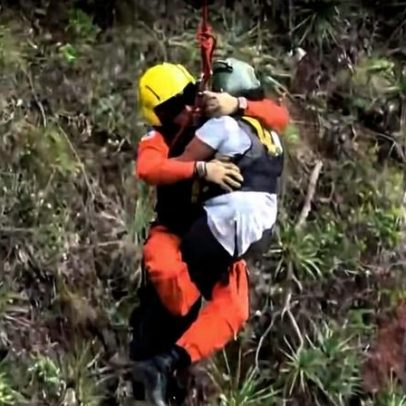 Mulher resgatada após ser jogada em penhasco pelo ex-marido em MG