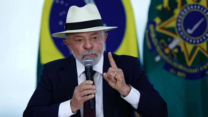 O presidente Luiz Inácio Lula da Silva durante discurso no Palácio do Planalto