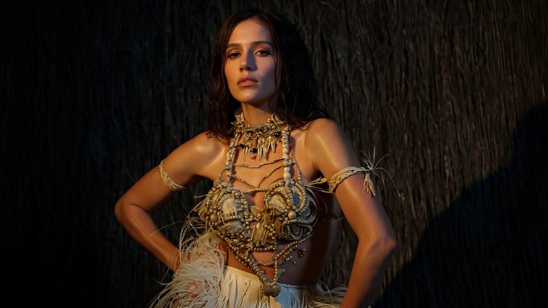 Imagem de divulgação do álbum 'Equilibrium', de Anitta