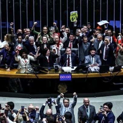 Deputados aprovam PEC do fim da escala 6x1