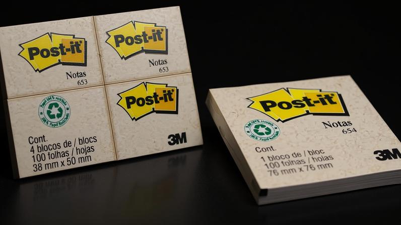 Post-it, da 3M, feito com papel reciclado