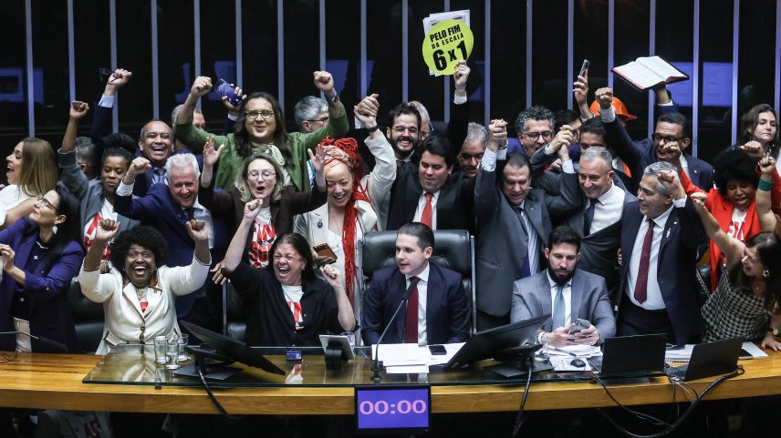 Lula celebra avanço do fim da escala 6x1, e Flávio assina proposta alternativa