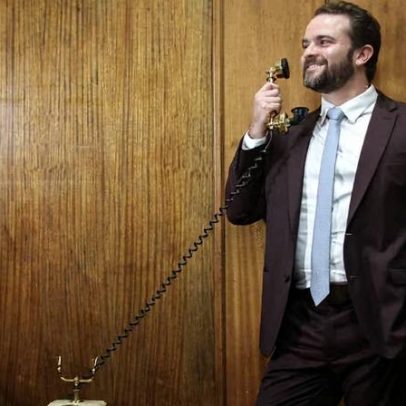 Ministro da Fazenda usa bastidores e memes para divulgar ações nas redes