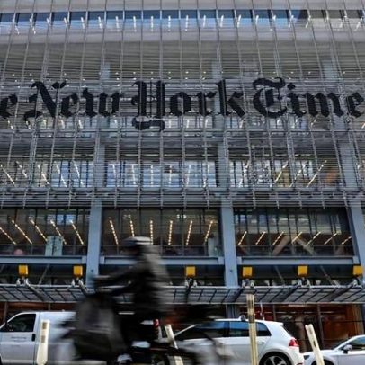 China expulsa repórter do NYT e EUA cancelam visto de jornalista chinês