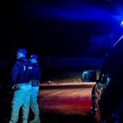 Motorista usa lançador de fumaça para fugir da polícia no Paraná