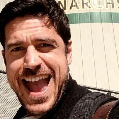 Marco Pigossi volta aos estudos de Psicologia e admite dificuldades