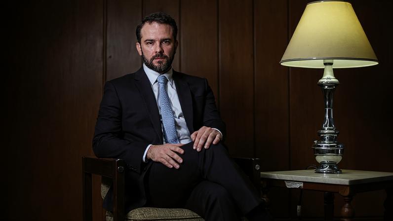O ministro da Fazenda, Dario Durigan, em recente entrevista à Folha