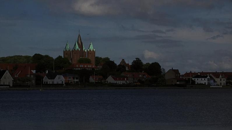 À beira do Mar Báltico, Kalundborg, na Dinamarca, tornou-se referência mundial por um motivo que vai muito além de suas paisagens portuárias – Domínio Público/Wikimedia Commons
