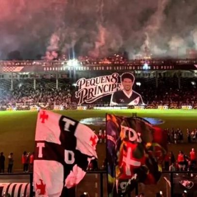 Vasco homenageia Geovani durante duelo com Bragantino