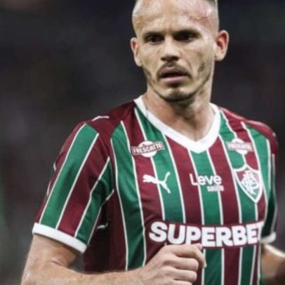 Lateral do Fluminense aponta falha tática em derrota na Libertadores