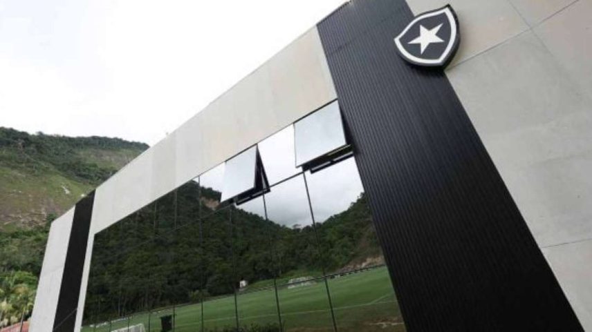 Botafogo contesta números do Lyon –