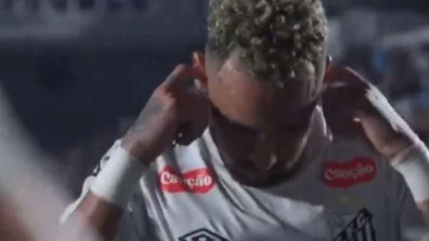 Neymar é acusado de agredir Robinho Jr