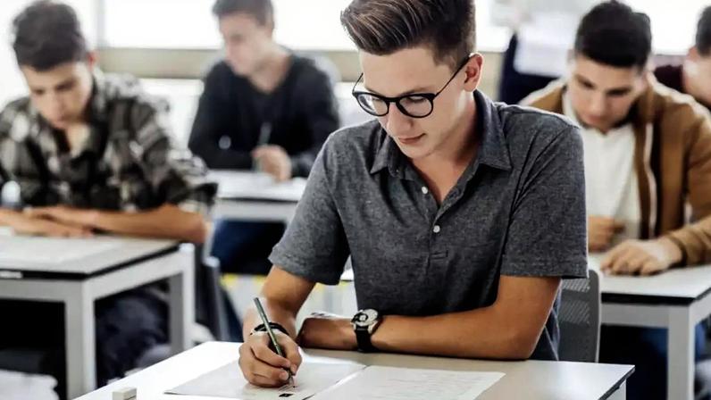 Erros gramaticais enfraquecem a credibilidade da redação
