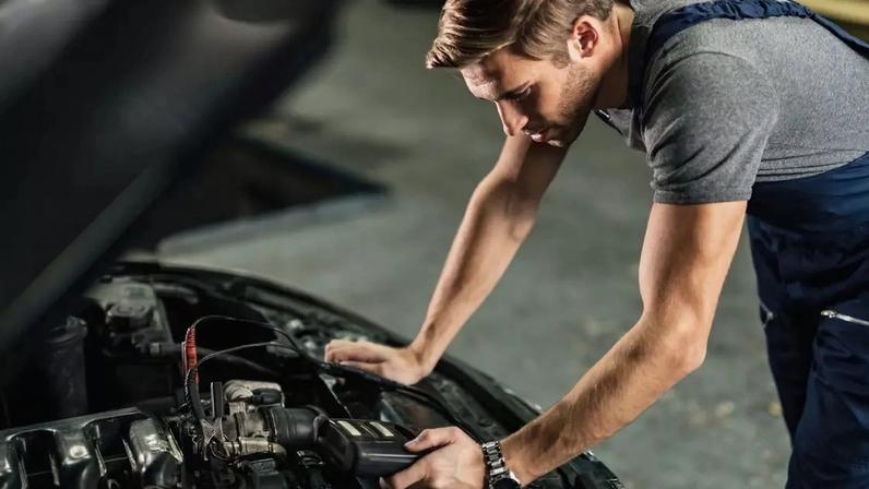 Saiba por que a manutenção preventiva do seu carro é essencial para a segurança e economia
