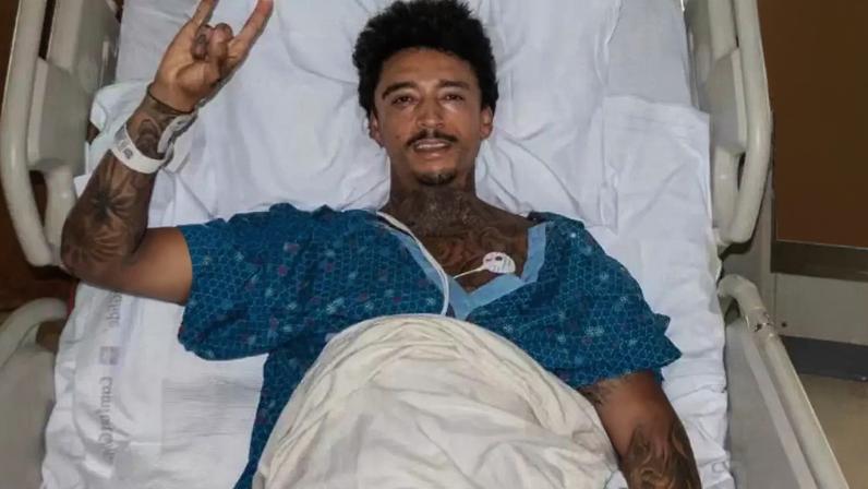 Nyjah Huston no hospital após o acidente —