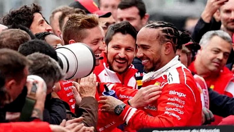 Hamilton fica entusiasmado ao terminar em segundo no GP do Canadá, superando Verstappen
