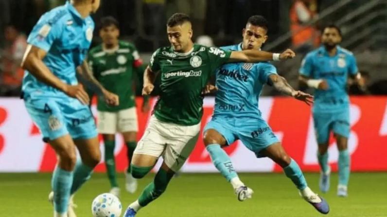 Com a anulação do gol, Clássico da Saudade fica no empate na casa alviverde –
