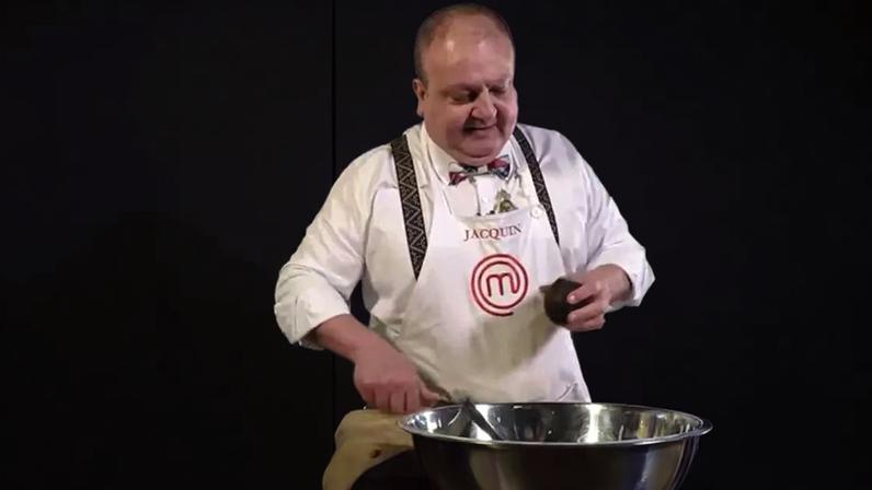 Fazer sopa nunca foi tão fácil: essa receita na panela de pressão ensinada pelo Érick Jacquin, do 'MasterChef Brasil', é minha nova favorita.