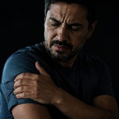 Dor no braço direito pode revelar sinais decisivos