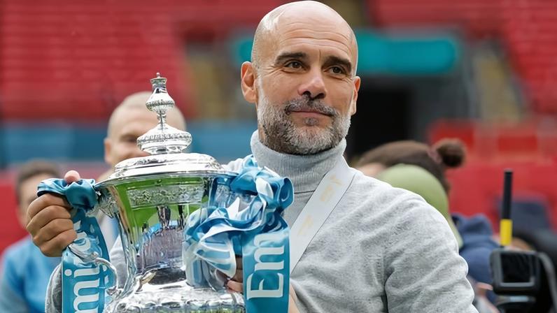 Manchester City confirma saída de Pep Guardiola após 10 anos