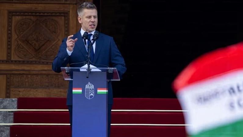 Novo primeiro-ministro da Hungria pede desculpas a quem foi prejudicado pelo governo de Orbán