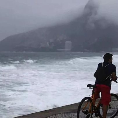 Ressaca atinge RJ com ondas de até 3 m; veja previsão do tempo
