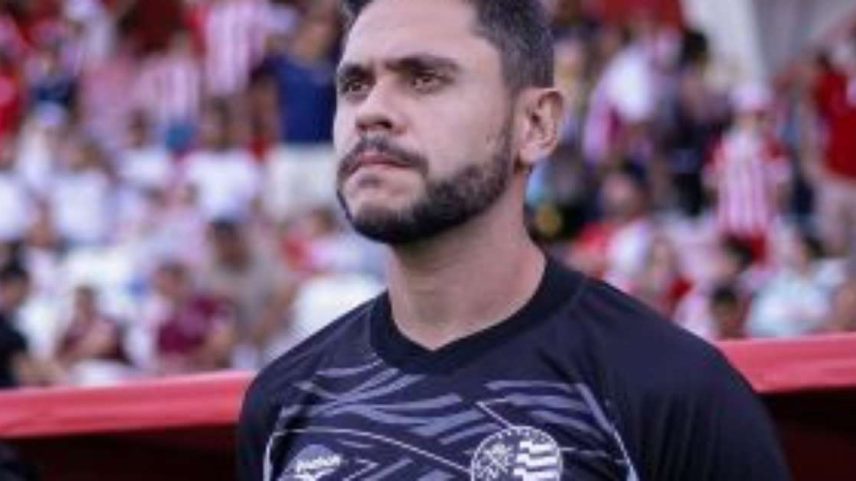 Guilherme dos Anjos projeta briga do Náutico na parte de cima da tabela.