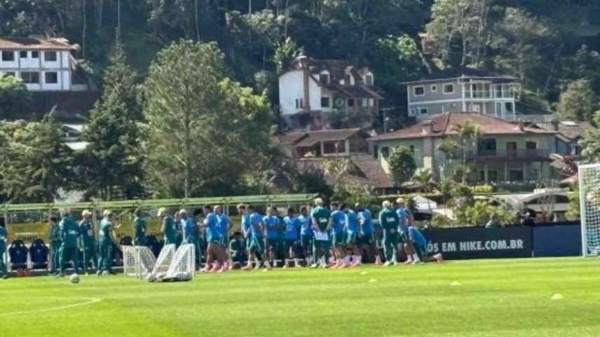 Danilo treinou normalmente com o restante da Seleção –
