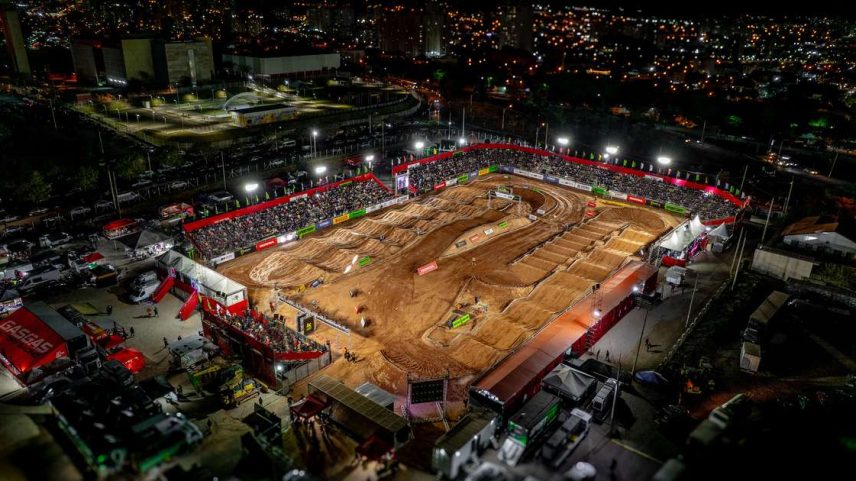 Foto: Inovart / Arena Cross / DINO