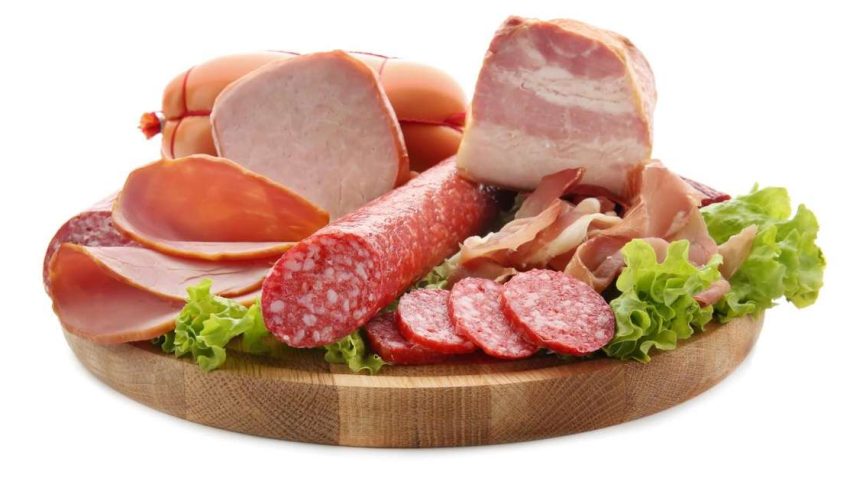 Entenda os alimentos embutidos perigosos