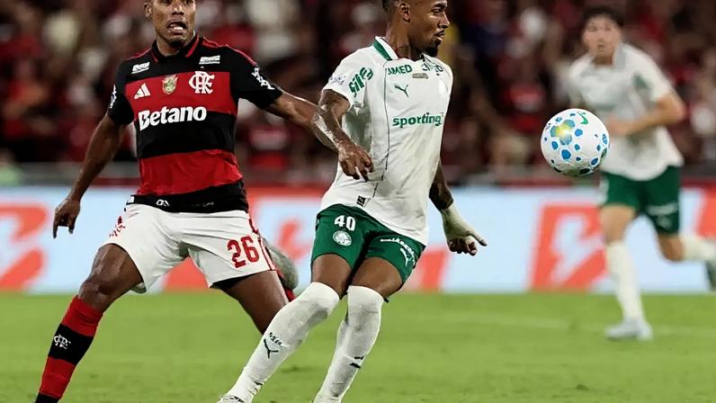 Cesar Greco/Palmeiras/by Canon - Legenda: Flamengo sofre desde os 21 minutos de jogo, leva 3 a 0 do líder Palmeiras no Maracanã com mais de 71 mil pessoas / Jogada10