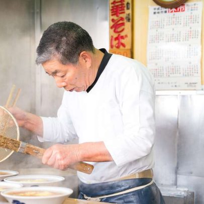 Japão registra recorde de fechamentos de ramen pela barreira dos 1.000 ienes