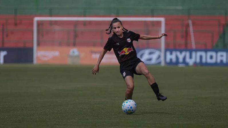 Tamires Oliveira, jogadora das Bragantinas.