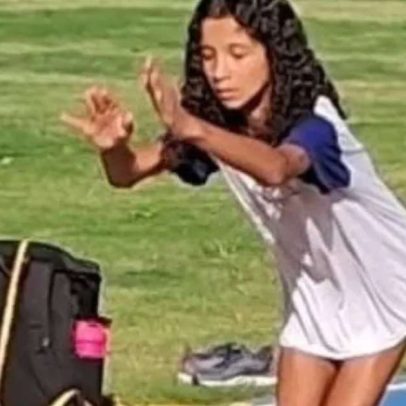 Menina de 12 anos morre após linha de pipa atingir pescoço