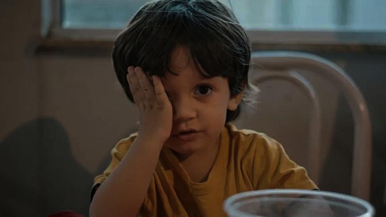 Ravi: Uma batalha de amor e fé contra a leucemia