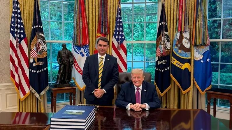 Flavio Bolsonaro e Donald Trump