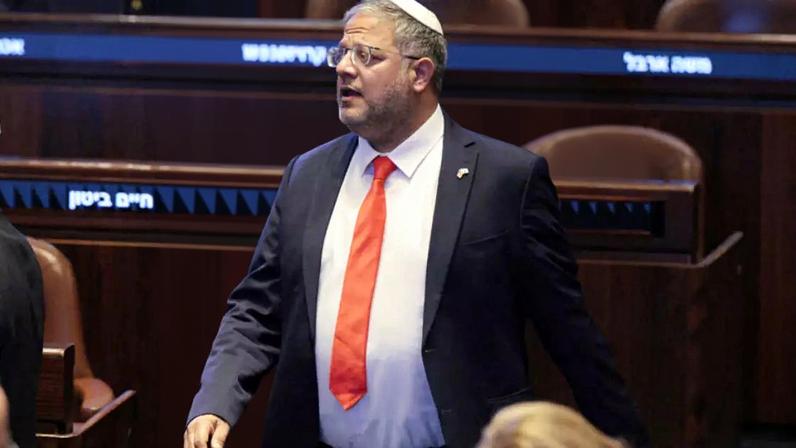 O ministro israelense da Segurança Nacional Itamar Ben Gvir (foto) é acusado de estratégia política ao divulgar imagens humilhantes de ativistas da flotilha para Gaza.