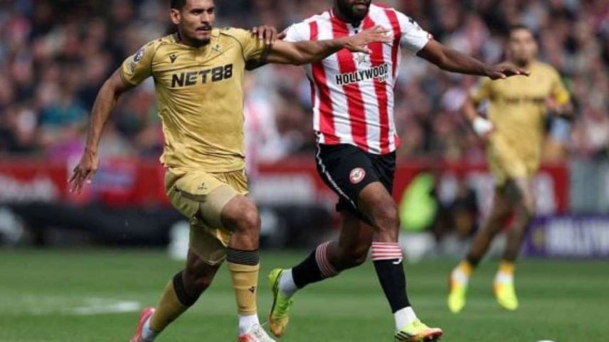 Adam Wharton finaliza para anotar o segundo gol do Crystal Palace no empate diante do Brentford –