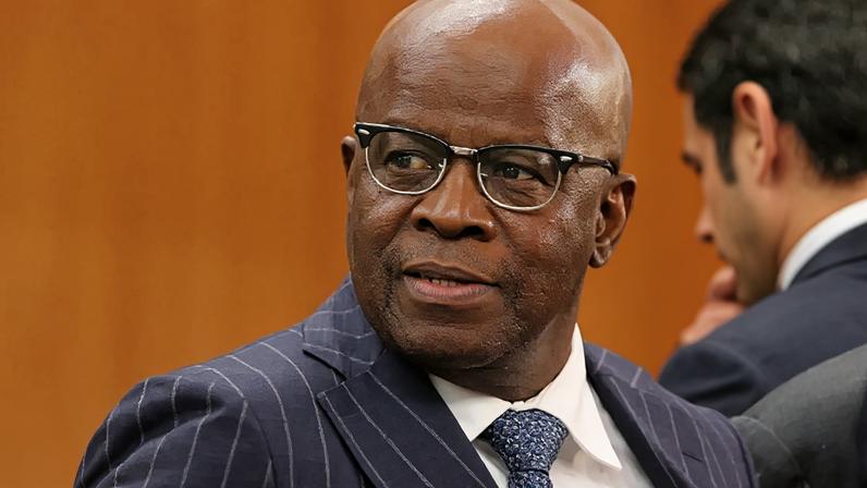 Joaquim Barbosa ingressou no STF em 2003 por indicação do presidente Lula