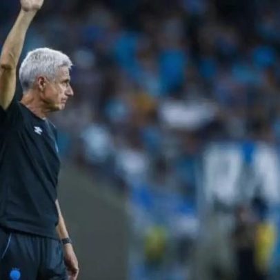 Grêmio vence Palestino após longas viagens, diz Luís Castro